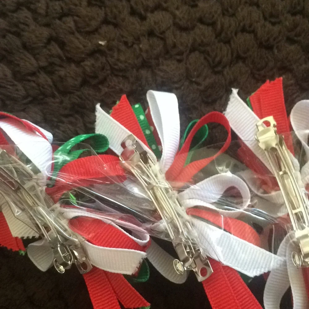 New lot of holiday barrettes